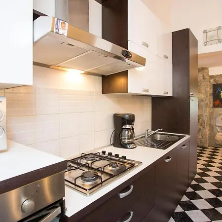 Haus Mit Modernem Interieur Und Einer Alten Taverne By Interhome *