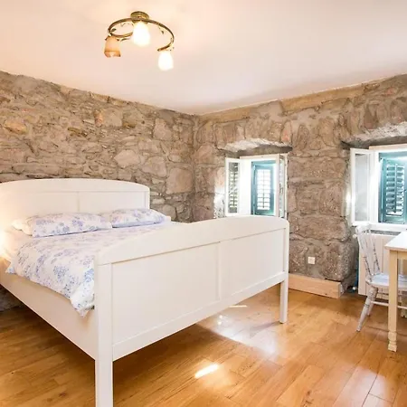 Ferienhaus Haus Mit Modernem Interieur Und Einer Alten Taverne By Interhome *