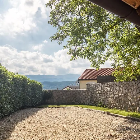Ferienhaus Haus Mit Modernem Interieur Und Einer Alten Taverne By Interhome *