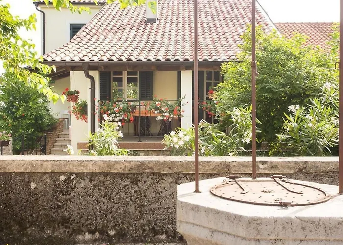 Feriehus Haus Mit Modernem Interieur Und Einer Alten Taverne By Interhome *
