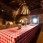 Haus Mit Modernem Interieur Und Einer Alten Taverne By Interhome Holiday home Viskovo